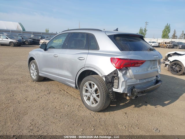Audi Q3 Komfort 45 2021 WA1AECF30M1062646 Image 3