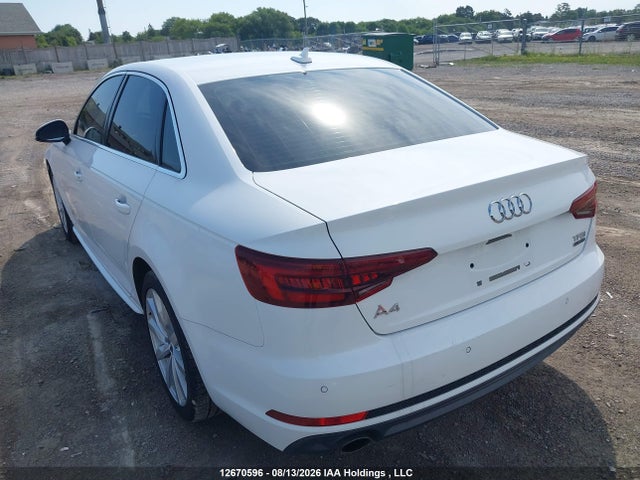 2018 Audi A4 Premium მანქანა იყიდება აუქციონზე, vin: WAUNNAF43JN017318, აუქციონის ნომერი: 12670596
