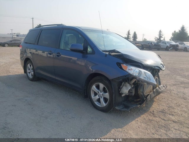 Aukcja sprzedaży 2013 Toyota Sienna Le, vin: 5TDKK3DC0DS342432, numer aukcji: 12670615