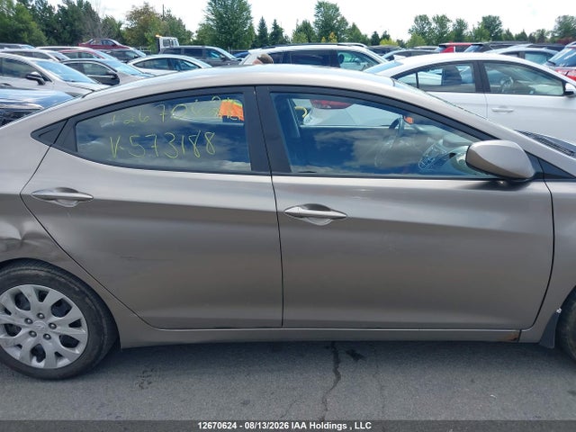 Hyundai ELANTRA GL 2015 5NPDH4AE3FH573188 Image 13