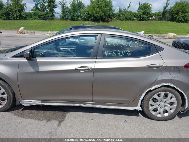 Hyundai ELANTRA GL 2015 5NPDH4AE3FH573188 Image 14