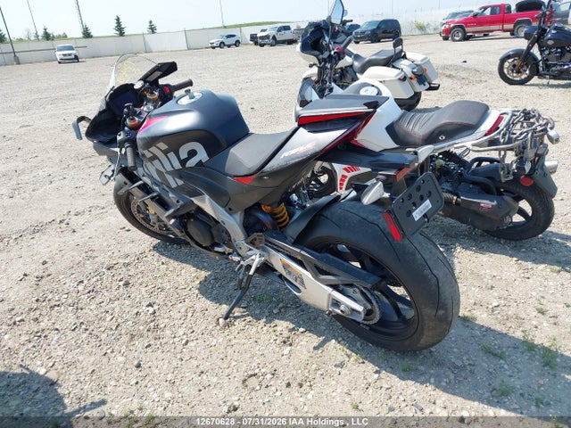 12670628 :رقم المزاد ، ZD4KYUB04PS000673 vin ، 2023 Aprilia Rsv4 1100 Factory مزاد بيع
