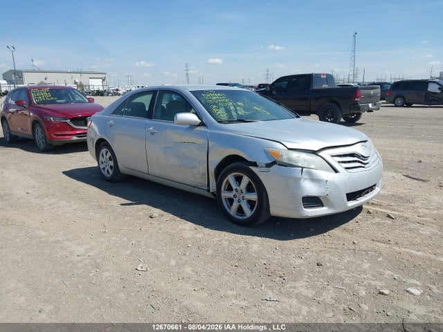 2011 Toyota Camry Se/le/xle მანქანა იყიდება აუქციონზე, vin: 4T1BF3EK3BU677585, აუქციონის ნომერი: 12670661