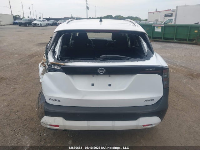 3N8AP6CB4TL360366 Nissan KICKS SV