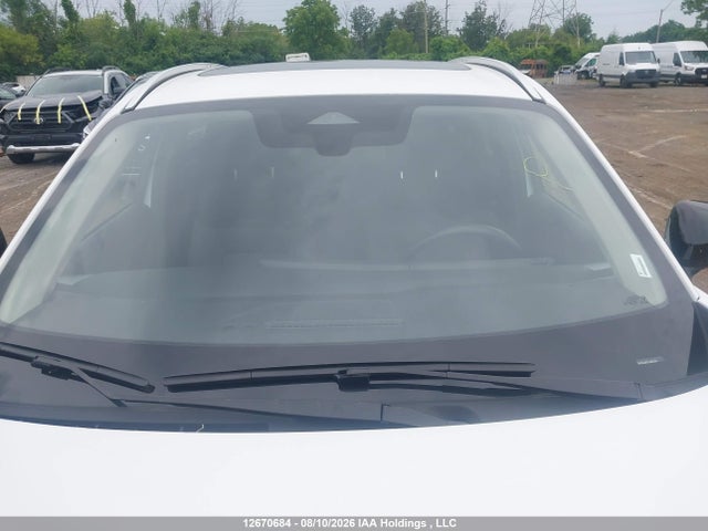 3N8AP6CB4TL360366 Nissan KICKS SV