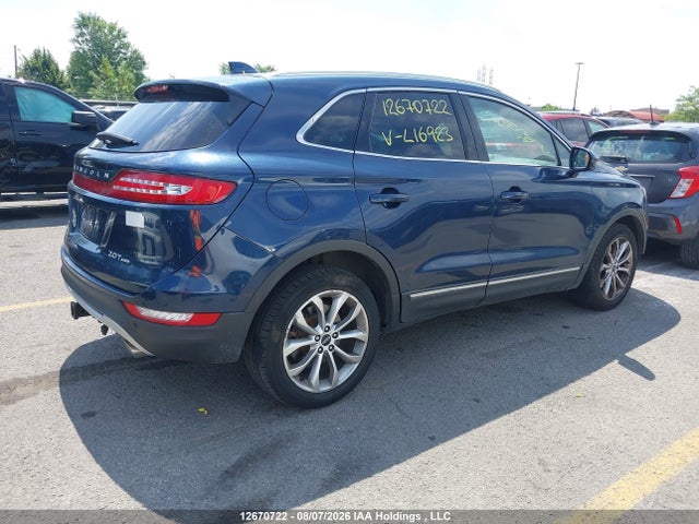 Lincoln MKC 2017 5LMCJ2D9XHUL16923 Image 4