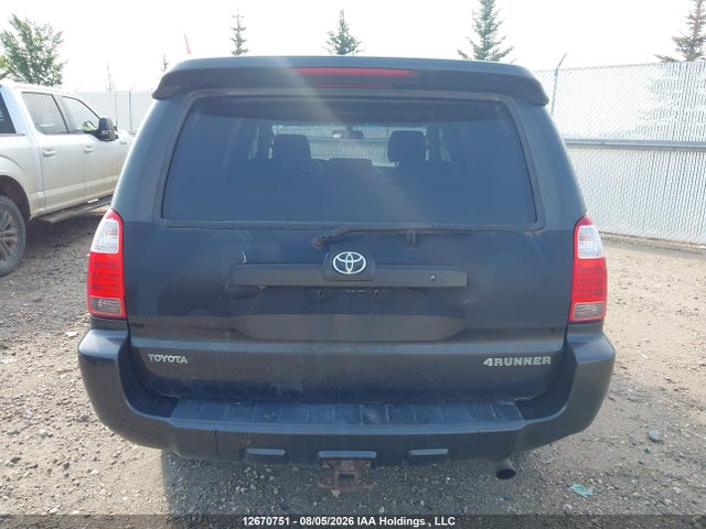 12670751 :رقم المزاد ، JTEBU14R58K005587 vin ، 2008 Toyota 4runner Sr5 V6 مزاد بيع