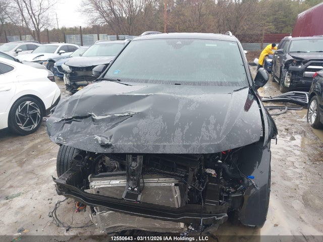 3VV4B7AX8PM113686 Volkswagen Tiguan Highline R-line