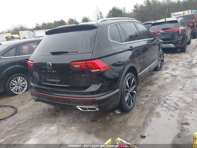 3VV4B7AX8PM113686 Volkswagen Tiguan Highline R-line