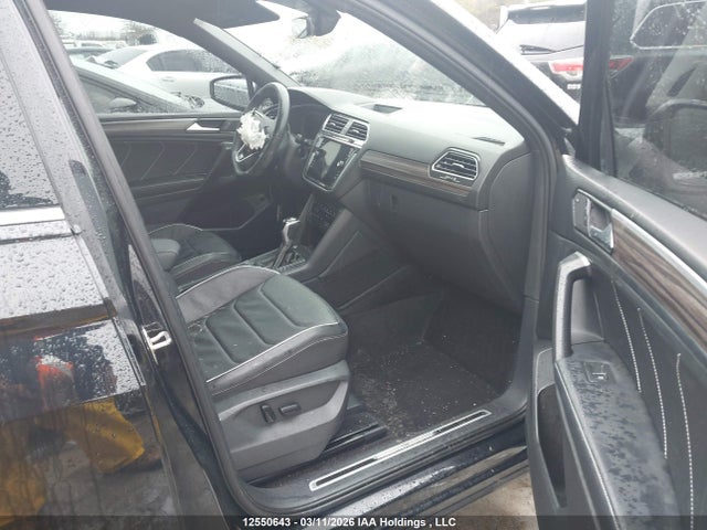 3VV4B7AX8PM113686 Volkswagen Tiguan Highline R-line