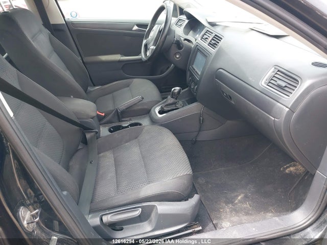 Продажа на аукционе авто 2012 Volkswagen Jetta 2.0l Comfortline, vin: 3VWDK7AJ8CM368985, номер лота: 12616294
