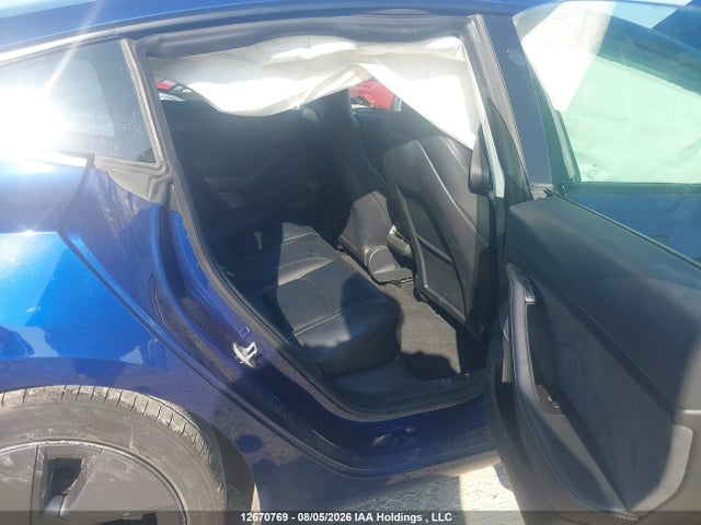 Tesla Model 3 Long Range 2022 5YJ3E1EB2NF334389 Image 8