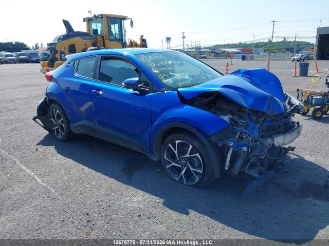 Toyota C-HR XLE 2018 NMTKHMBX7JR038518 zdjęcie główne