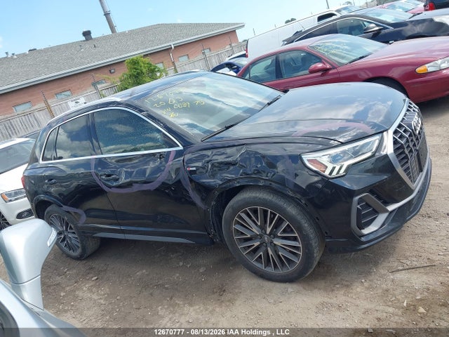 WA1EECF32L1008975 Audi Q3
