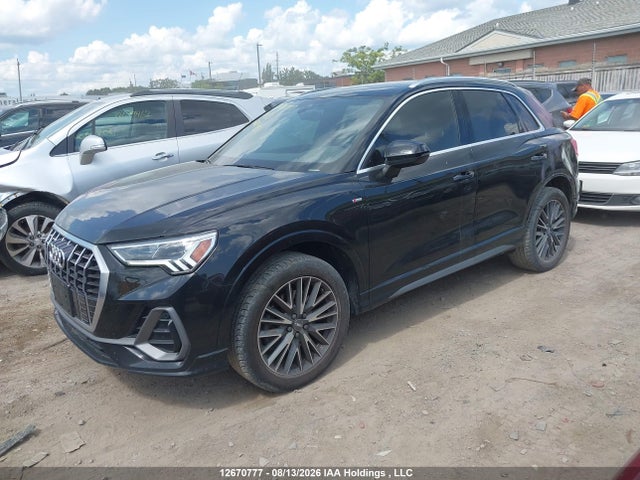 WA1EECF32L1008975 Audi Q3