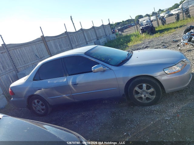 Продаж на аукціоні авто 2000 Honda Accord Special Edition, vin: 1HGCG5678YA817248, номер лоту: 12670780
