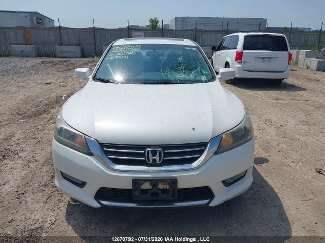 1HGCR2F52FA800241 Honda Accord Sport