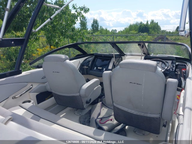 Larson Lxi 20 2014 IJL9526E414 Image 5