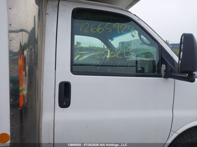 Aukcja sprzedaży 2007 Chevrolet Express Comm Cutaway Standard, vin: 1GBHG31V671238213, numer aukcji: 12665928