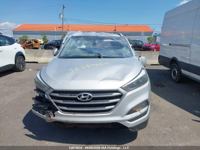 2018 Hyundai Tucson Premium 2.0l მანქანა იყიდება აუქციონზე, vin: KM8J3CA47JU629677, აუქციონის ნომერი: 12670834
