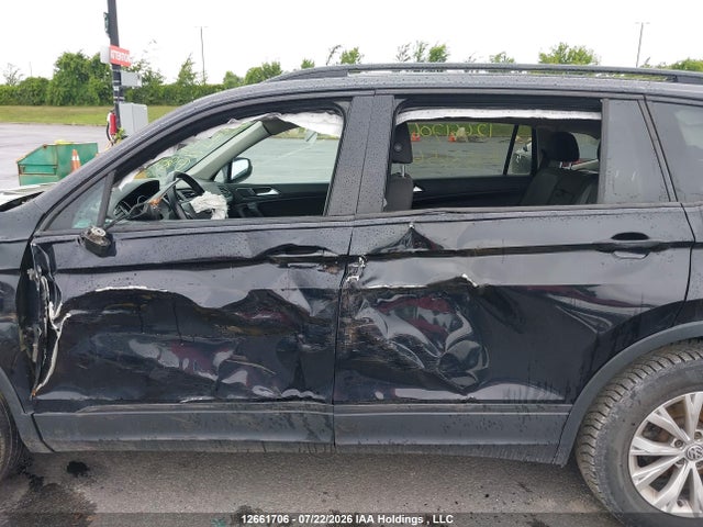 3VV0B7AX4JM153656 Volkswagen Tiguan Trendline