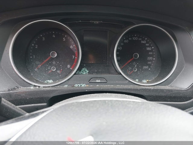 3VV0B7AX4JM153656 Volkswagen Tiguan Trendline