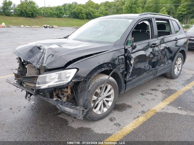 3VV0B7AX4JM153656 Volkswagen Tiguan Trendline