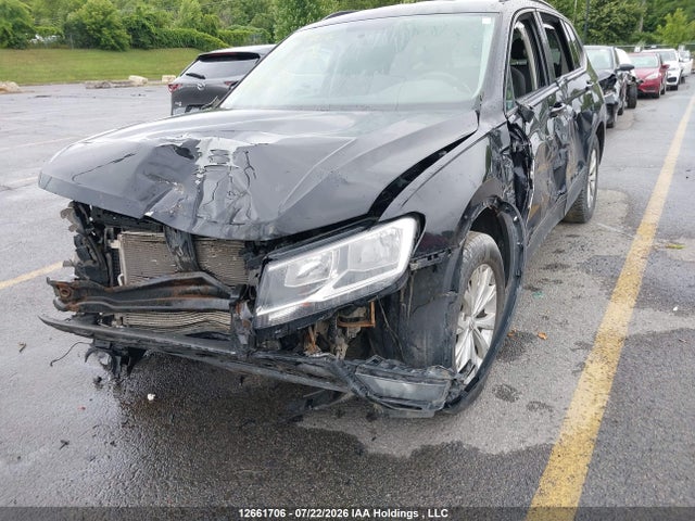 3VV0B7AX4JM153656 Volkswagen Tiguan Trendline