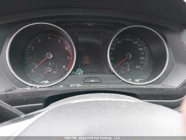 3VV0B7AX4JM153656 Volkswagen Tiguan Trendline