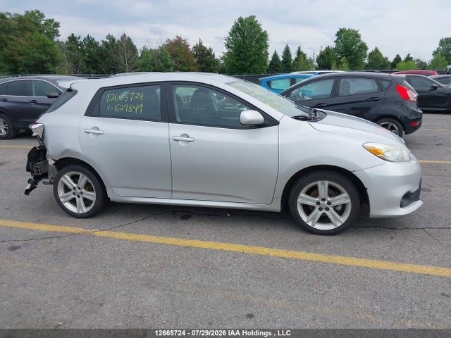 12665724 :رقم المزاد ، 2T1KU4EE3BC629849 vin ، 2011 Toyota Matrix مزاد بيع