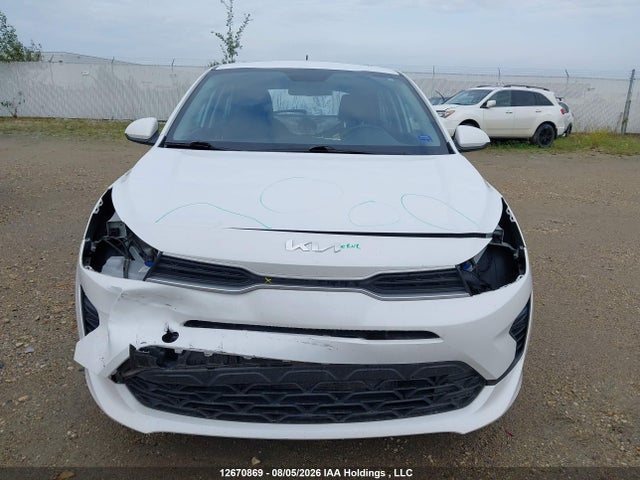 12670869 :رقم المزاد ، 3KPA25AD7NE450675 vin ، 2022 Kia Rio Lx Premium/lx+ مزاد بيع