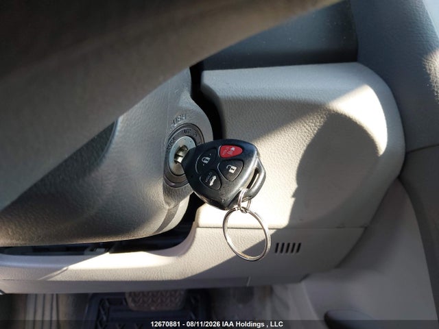 12670881 :رقم المزاد ، 4T1BF3EKXBU209708 vin ، 2011 Toyota Camry Se/le/xle مزاد بيع