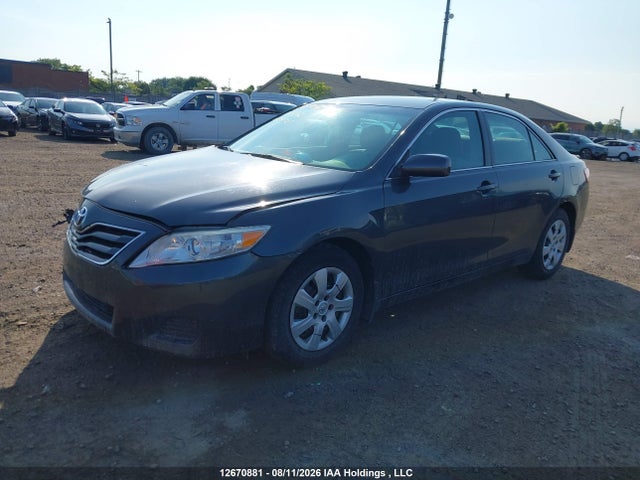 12670881 :رقم المزاد ، 4T1BF3EKXBU209708 vin ، 2011 Toyota Camry Se/le/xle مزاد بيع
