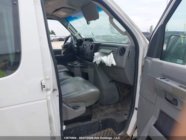 2011 Ford Econoline E250 Van მანქანა იყიდება აუქციონზე, vin: 1FTNE2EW6BDA76690, აუქციონის ნომერი: 12670904