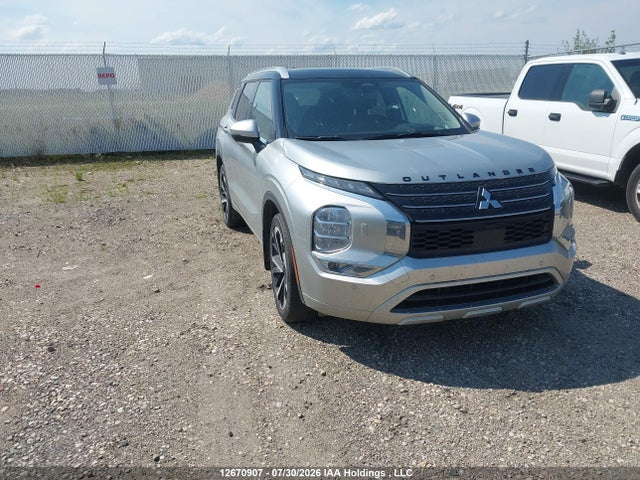 2024 Mitsubishi Outlander Sel/platinum Edition მანქანა იყიდება აუქციონზე, vin: JA4J4WA89RZ605363, აუქციონის ნომერი: 12670907