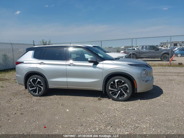 Продаж на аукціоні авто 2024 Mitsubishi Outlander Sel/platinum Edition, vin: JA4J4WA89RZ605363, номер лоту: 12670907