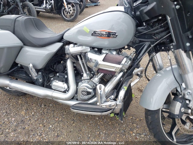 5HD1KB730RB636212 Harley-Davidson FLHX