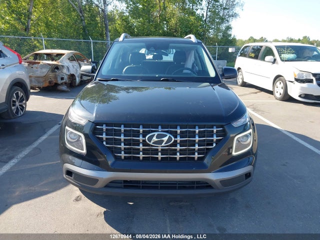 KMHRC8A35LU040041 Hyundai Venue Ultimate With Black Interior