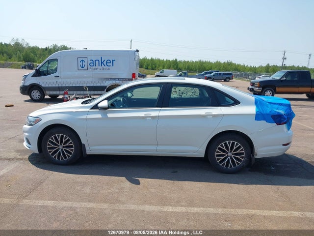 12670979 :رقم المزاد ، 3VWE57BU1MM067237 vin ، 2021 Volkswagen Jetta Highline مزاد بيع