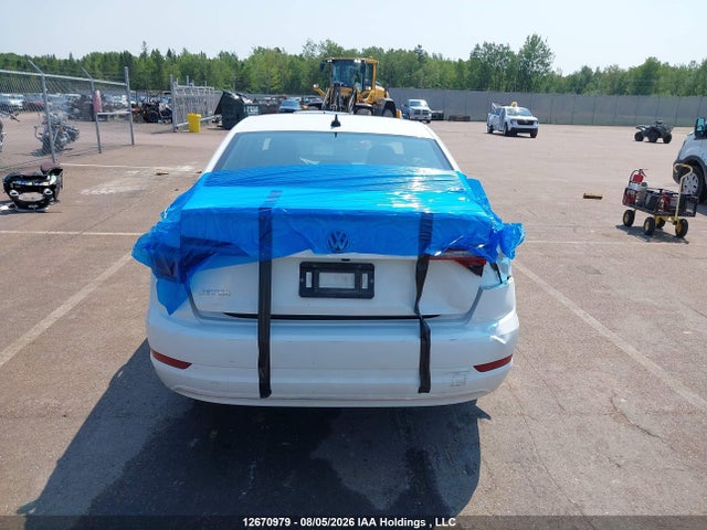 12670979 :رقم المزاد ، 3VWE57BU1MM067237 vin ، 2021 Volkswagen Jetta Highline مزاد بيع