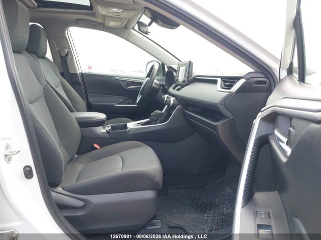 Продажа на аукционе авто 2022 Toyota Rav4 Xle, vin: 2T3R1RFVXNW314219, номер лота: 12670981