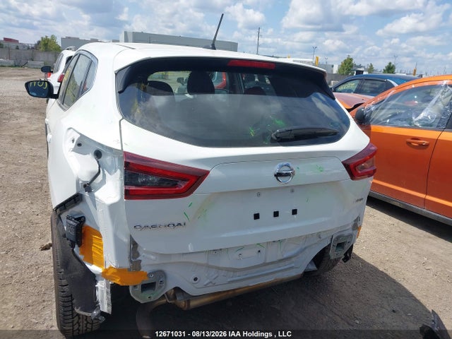 JN1BJ1AW8PW112229 Nissan Qashqai S