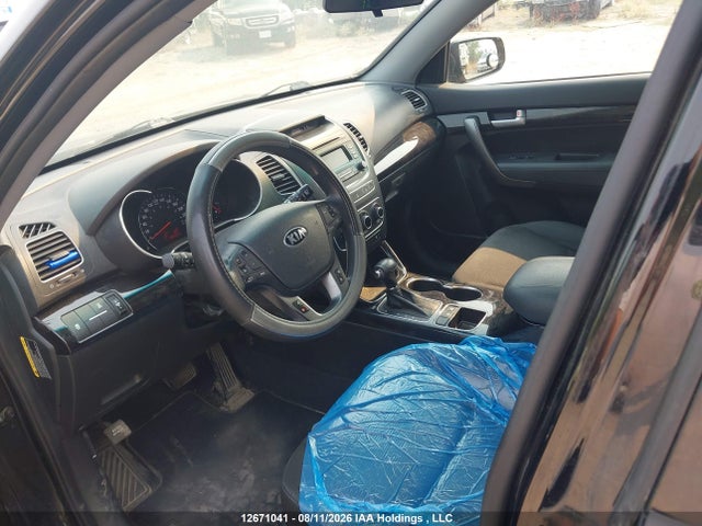 KIA SORENTO LX 2015 5XYKTCA67FG601641 Image 21