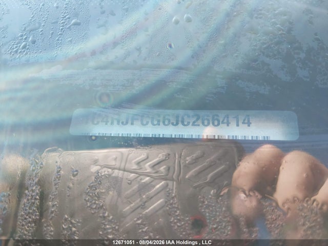 1C4RJFCG6JC266414 Jeep Grand Cherokee Overland