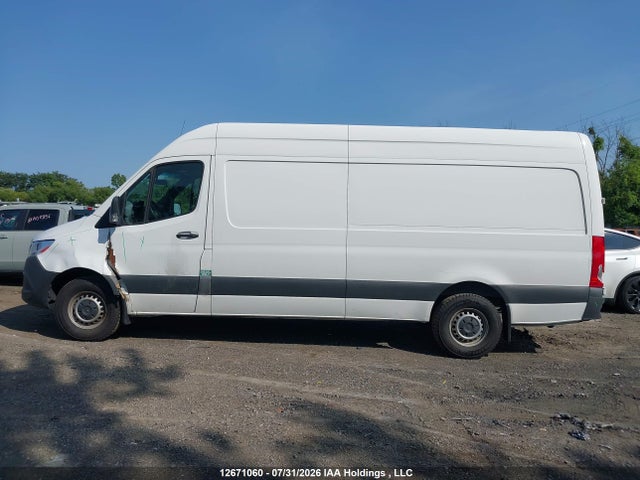 12671060 :رقم المزاد ، W1Y4DCHYXNP452209 vin ، 2022 Mercedes-benz Sprinter 2500 مزاد بيع