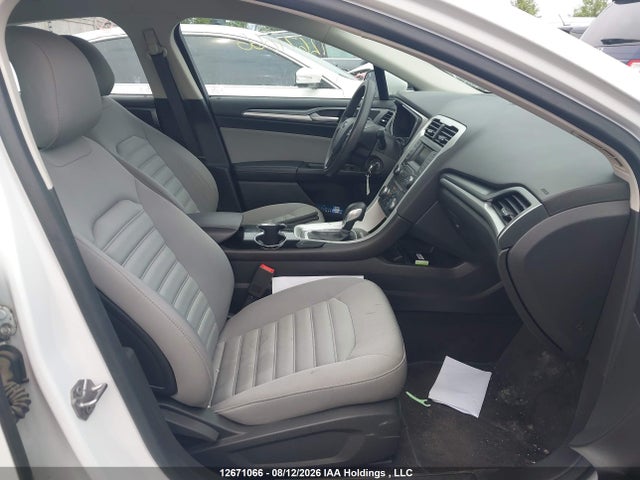 Ford Fusion S Hybrid 2014 3FA6P0UU2ER285722 Image 5