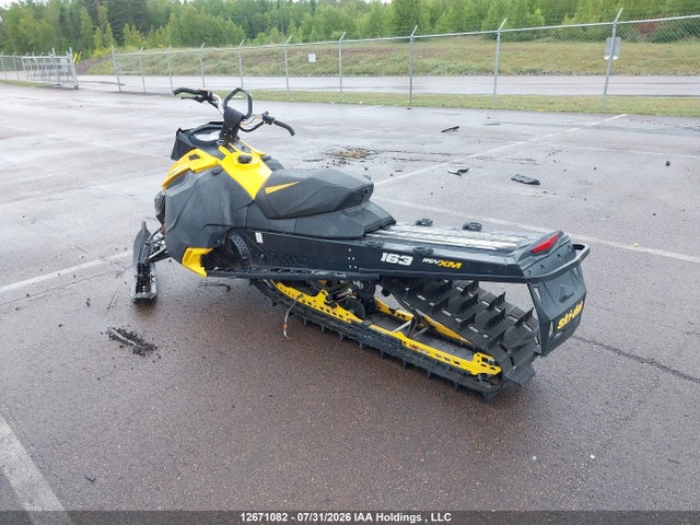 2013 Skidoo  მანქანა იყიდება აუქციონზე, vin: 2BPSTNDA5DV000062, აუქციონის ნომერი: 12671082