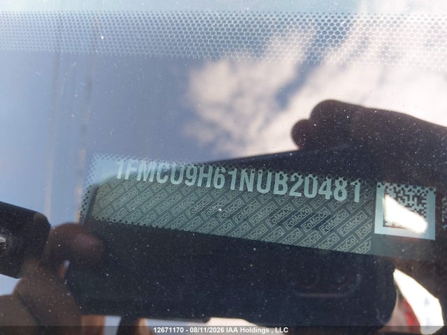 1FMCU9H61NUB20481 Ford ESCAPE SEL