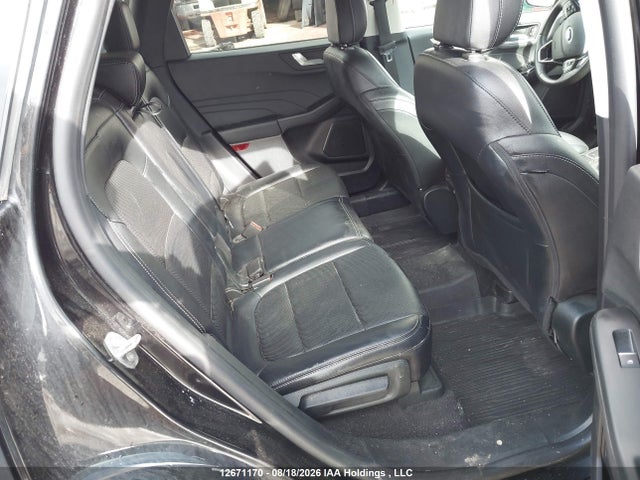 1FMCU9H61NUB20481 Ford ESCAPE SEL