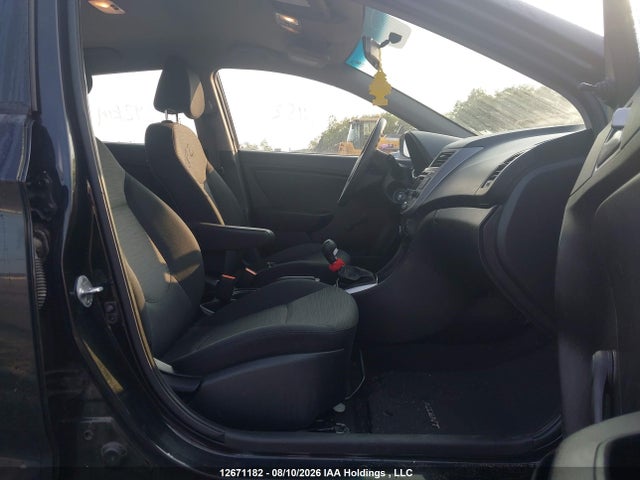 Hyundai ACCENT SE 2017 KMHCT5AEXHU332958 Image 5